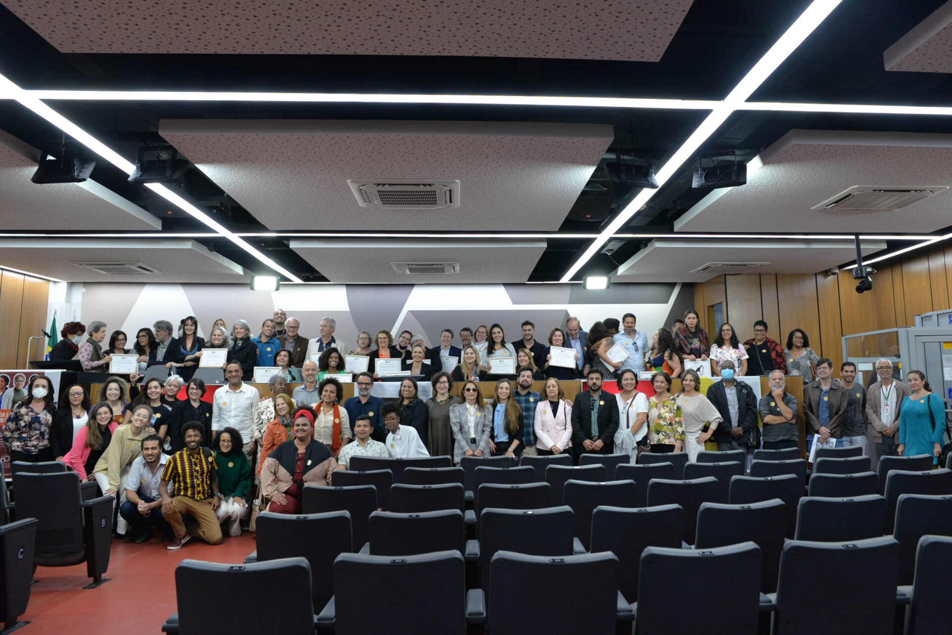 Célio é homenageado em evento sobre Dia do Psicólogo na Assembleia Legislativa de MG